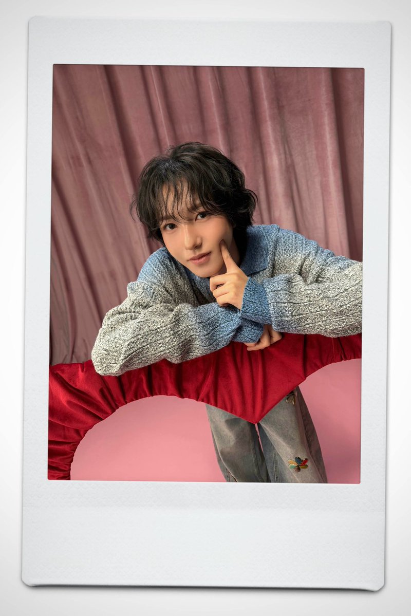 POPCORNBOBO323's tweet photo. QQ MUSIC RENJUN PHOTOGRAPHY 💛 

ヾ(◍°∇°◍)ﾉﾞ

RENJUN ECHOES BETWEEN US 
#RENJUN_同谋者的默契 https://t.co/8BEpuNmh6e