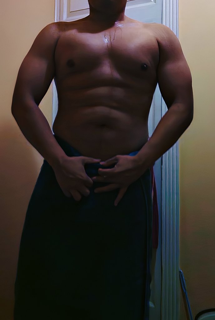 Alex75496123's tweet photo. Y así termina otro buen fin de semana #hotwave #bathtime #wetdream 🍆💦😛 https://t.co/5vWPhgBhxG