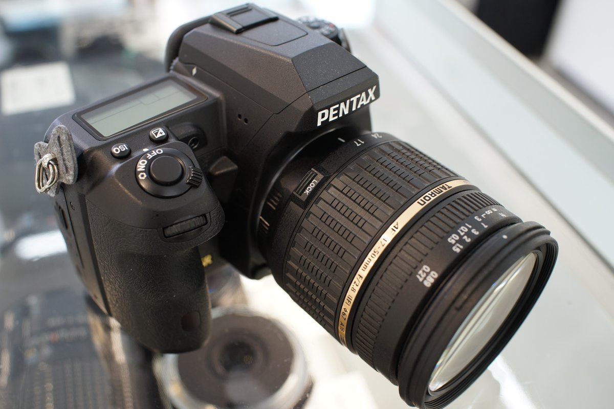 TAMRONのModel A16 SP AF17-50mm F2.8 XR Di IIは2006年に登場した