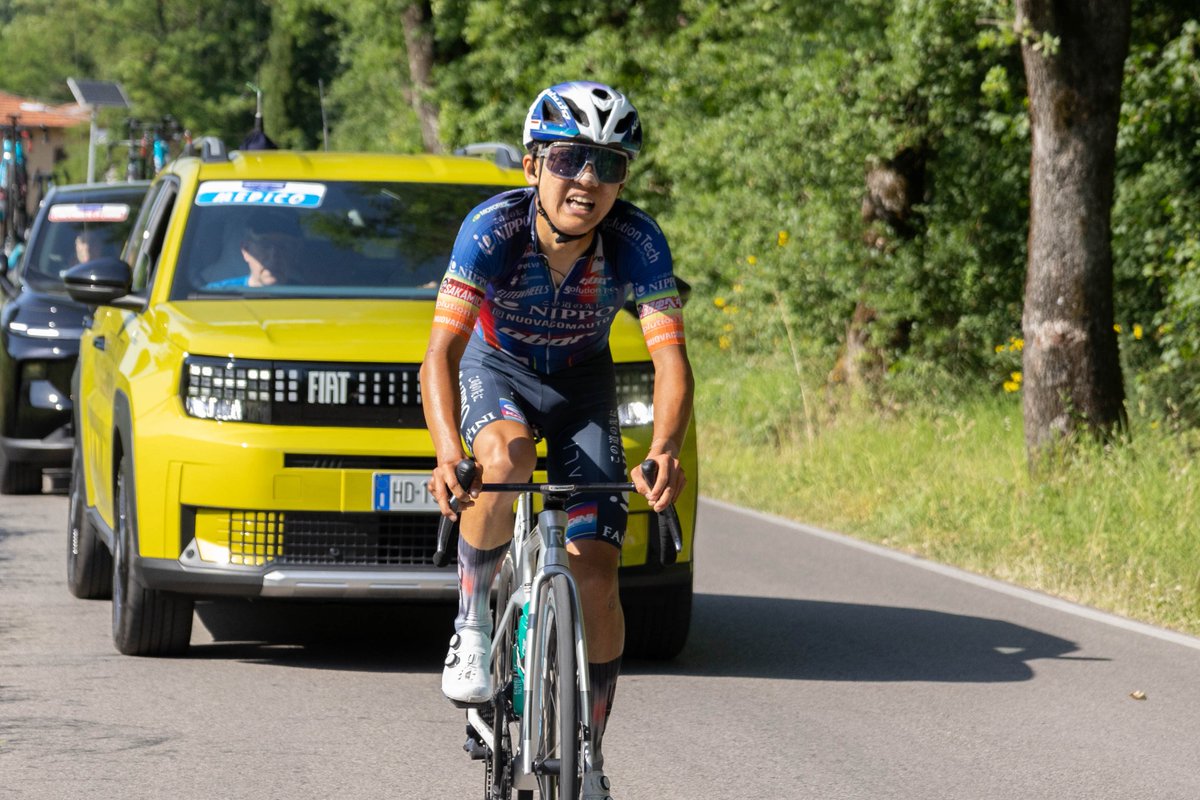 vm_sab's tweet photo. 右脚の坐骨神経痛から復帰し、1ヶ月ぶりのレース。💪
イタリアは連日35℃前後の猛暑。

どのレースも自分より下がいなく厳しい戦いですが、その分限界に挑めるのが楽しい。2連戦初日は逃げにも乗ることができ、確実に成長を実感できました👍

更新は少なめですが、引き続き応援よろしくお願いします！ https://t.co/m17QpgWw15