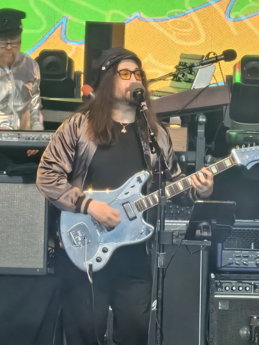 Chrispy_FaFu's tweet photo. Tonight was incredible. So grateful to their sound/visual guy at the mix booth for saving me a setlist after I asked. Couldn't get barricade this time. Sweetheart fr.  @primus @cl_delirium Also. I can't believe it's been 10 years since I met @seanonolennon in Detroit. https://t.co/z611cg2PiD