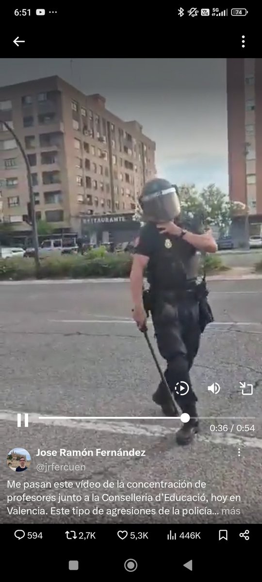 lanarovi73's tweet photo. @jrfercuen @ufpol Aquí el valiente pidiendo refuerzos para tapar su actuación de matón HDP https://t.co/GWgppqSSSs