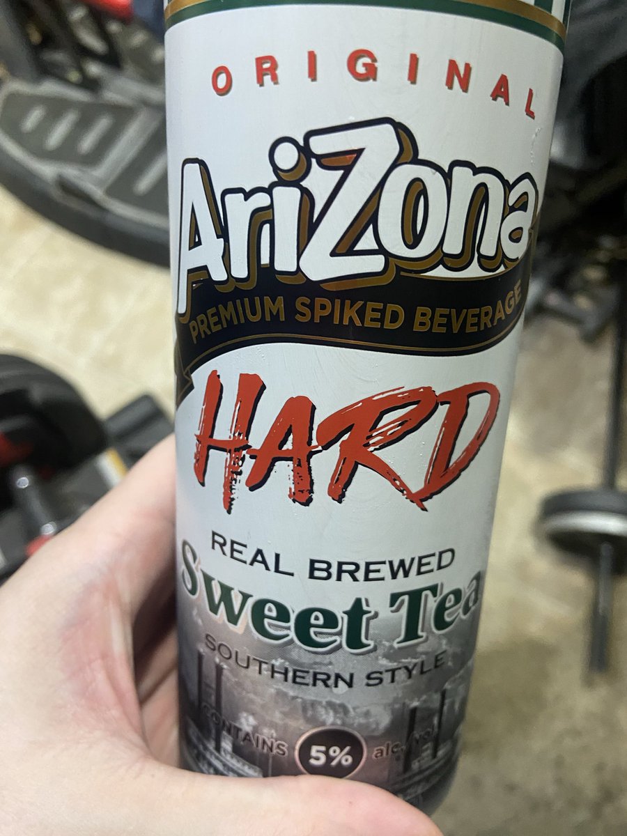 StuffPostsGuy's tweet photo. Sweet tea Arizona https://t.co/Nt1UCOMfi7