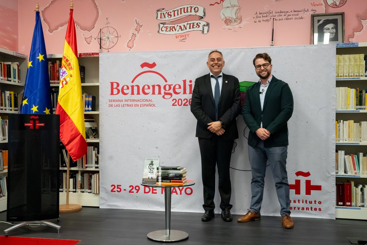 IC_Sydney's tweet photo. Concluye una nueva edición de Benengeli: Semana Internacional de las Letras en Español

En el Instituto Cervantes Sídney, el escritor @VilaSilva  y el profesor Thomas Nulley-Valdés participaron en una conversación sobre literatura, cultura y bibliotecas

🎥https://t.co/SduCdxmq7u https://t.co/YkBuKasNhO