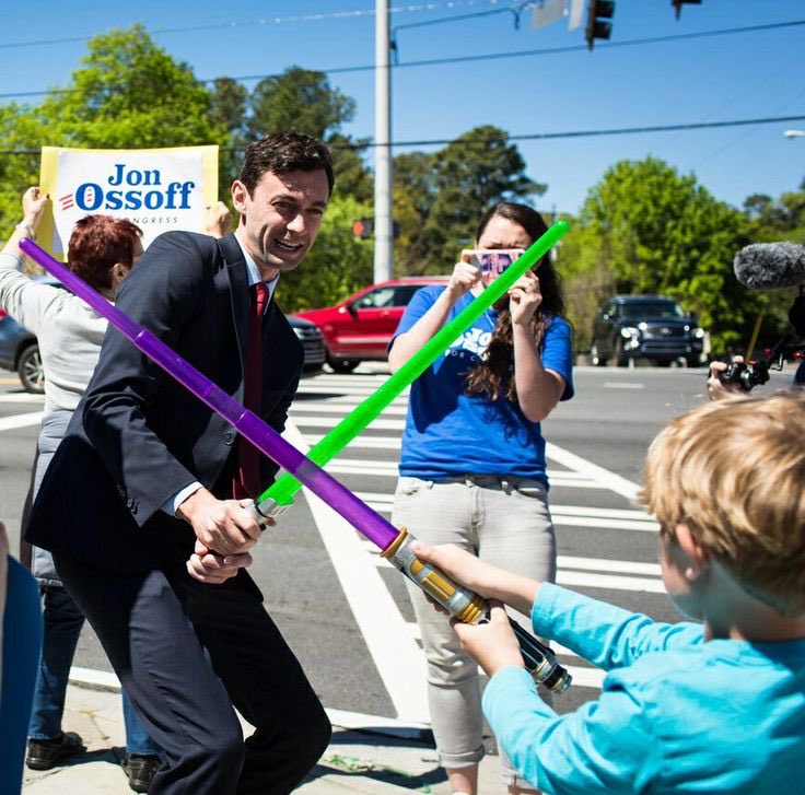 ChadFromGeorgia's tweet photo. @GAFollowers He’s a total clown 🤡 who has done nothing but live off daddy’s money. https://t.co/urfTKqJjM6