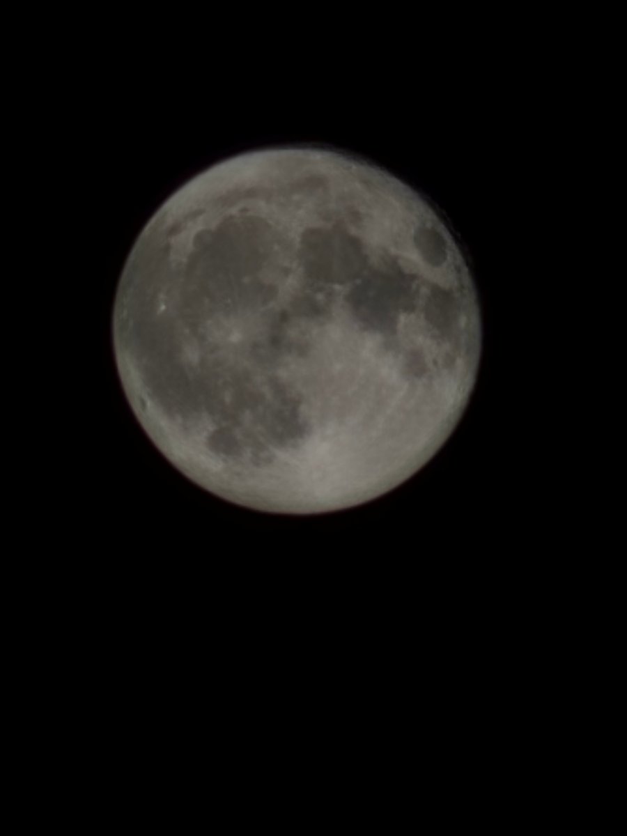 User69sixnine's tweet photo. #MAYMOON #BLUEMOONMAY
#ASTRONOMY https://t.co/FeKVpshFWN