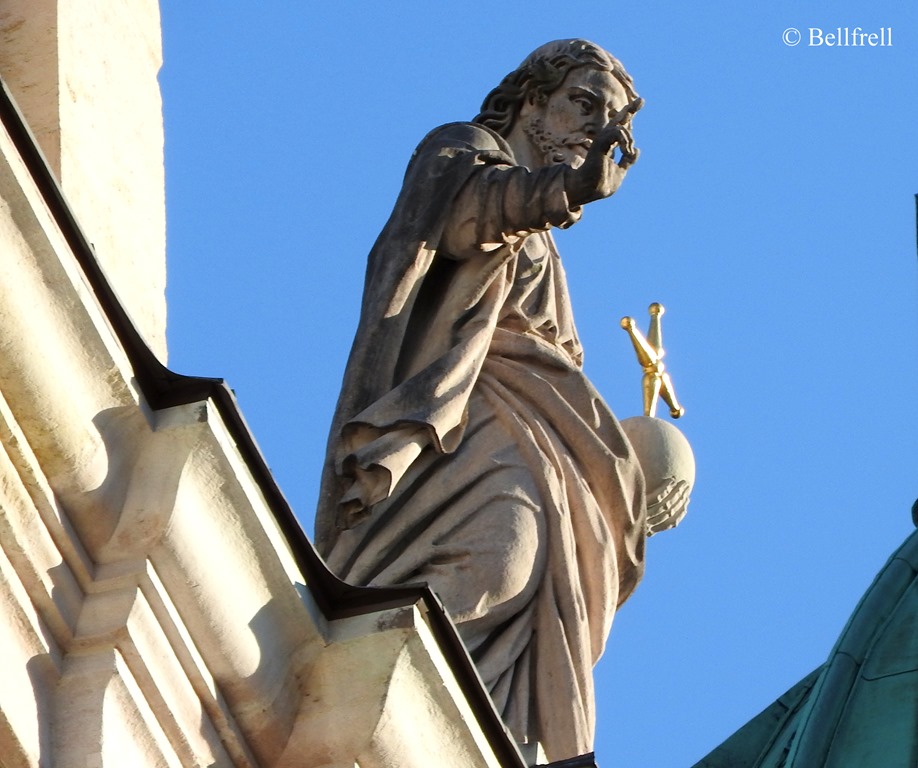 Bellfrell's tweet photo. Mit dem heutigen Psalm wünsche ich euch allen einen gesegneten und schönen Tag im #HerzJesuMonat! https://t.co/BoWGFOVZlb