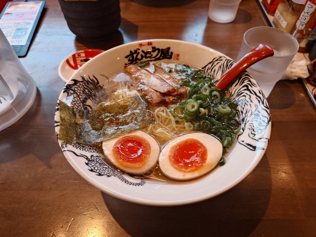 MiniVeloMasa23's tweet photo. 今日のデブ活🍜
#ラー麺ずんどう屋 https://t.co/IqRg9ZTLGP