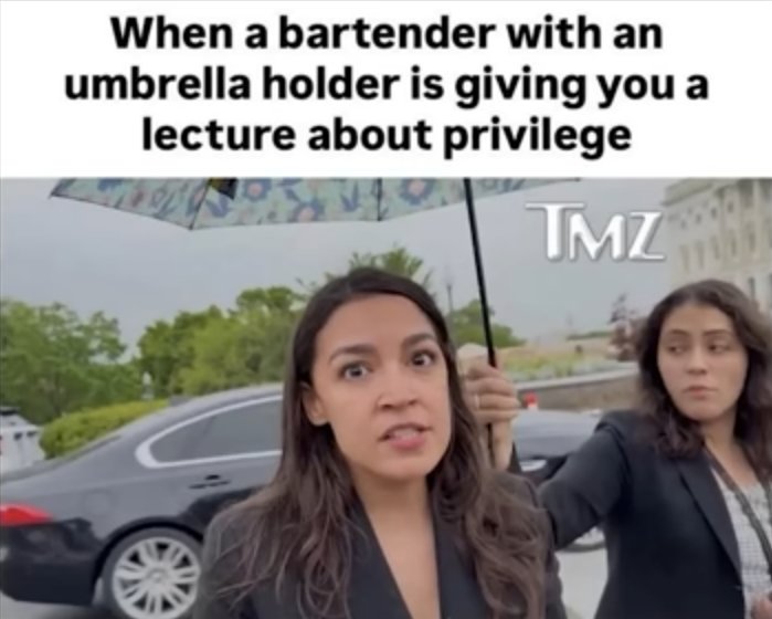 fjp820's tweet photo. @AntiLeftMemes Her goofy ass can fck all the way off https://t.co/5uOUIONb5Z