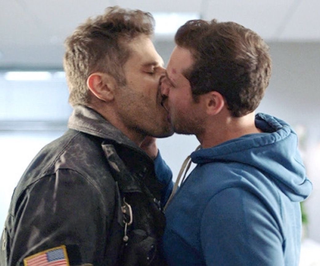 byebyebuckley's tweet photo. happy pride month to them ‧₊˚🌈⊹♡🏳️‍🌈 https://t.co/CiWpqSkvEW