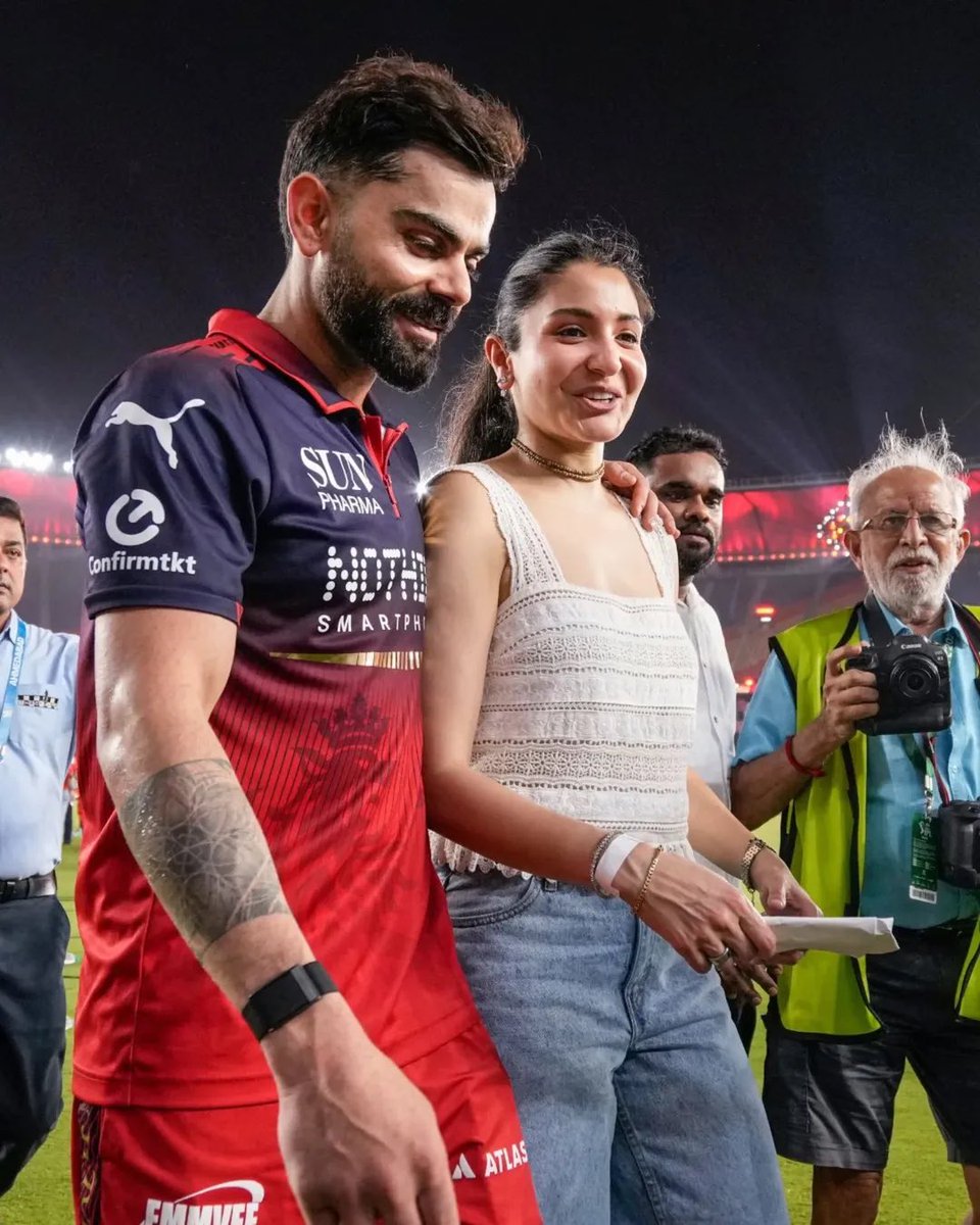 IIFA's tweet photo. A night to remember! Family and loved ones of RCB players  were all smiles as they celebrated the franchise's second consecutive IPL win ❤️

#IIFA #Bollywood #RCB #IPL2026

PC: NDTV https://t.co/73v2xYDijA