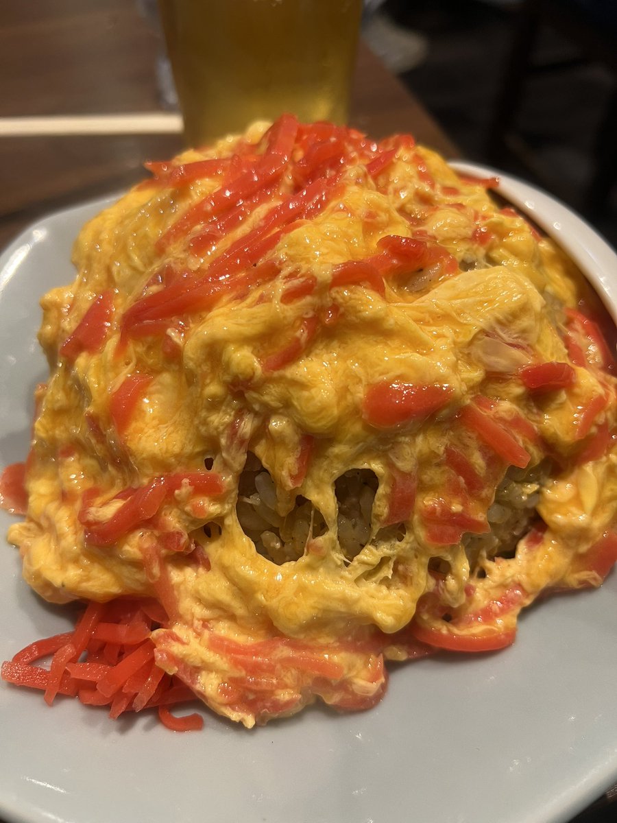 hyunk71_act's tweet photo. 最近あんまポストして無いなってことで、最近食べた！
#ごはん
#美味しい
#ホットドッグ
#ビリヤニ
#生春巻き
#チャーハン https://t.co/PJRqYrKWSc