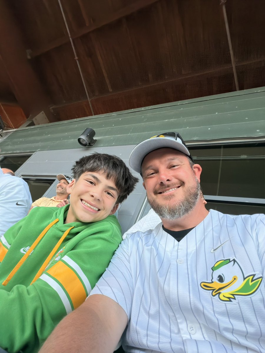 CoachDanLanning's tweet photo. Ducks were electric tonight!!! Congrats to @OregBaseball https://t.co/oNjsGL3Nef