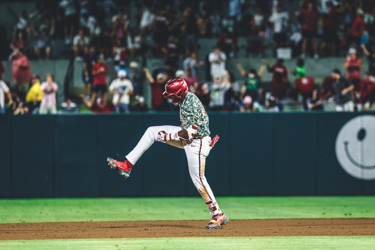 yea_ala's tweet photo. Tide wins Tuscaloosa Regional, will host Super Regional for the first time since 2006. 

https://t.co/IMoxWEH5Pn https://t.co/lqAyLQ38nF