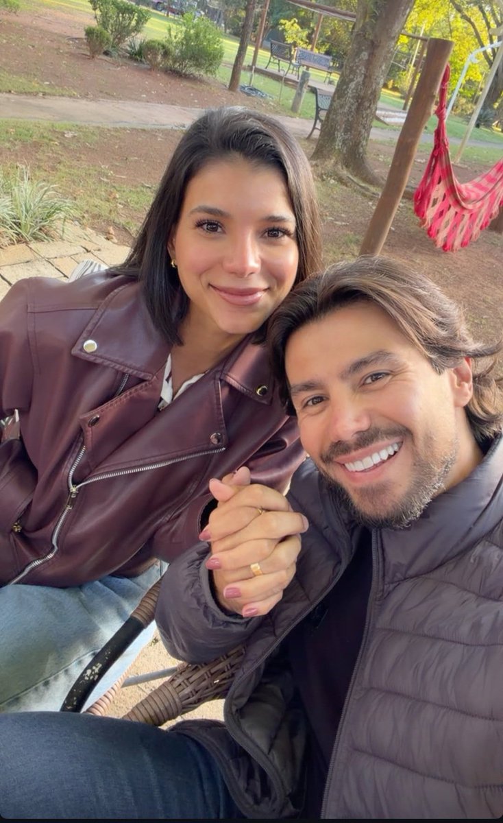 Paola_tuita's tweet photo. Feliz #Malyneday @jakelyne @mariano_mem , Deus abençoe grandiosamente a união de vocês!!🙏🏻❤️🥣 https://t.co/1mlx2raszq