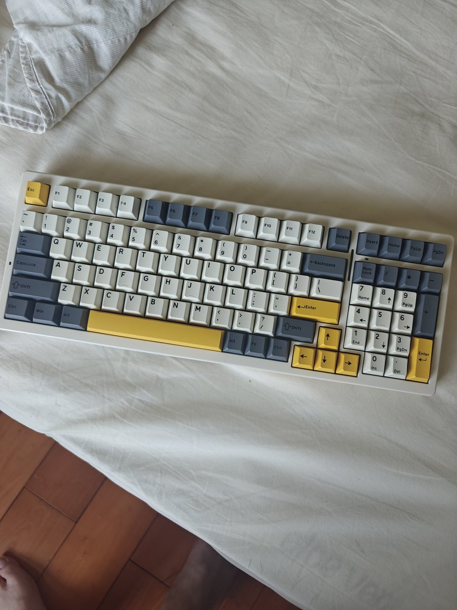 PerianistMan's tweet photo. clear ⌨️❤️ https://t.co/Fpj1RrA4YX