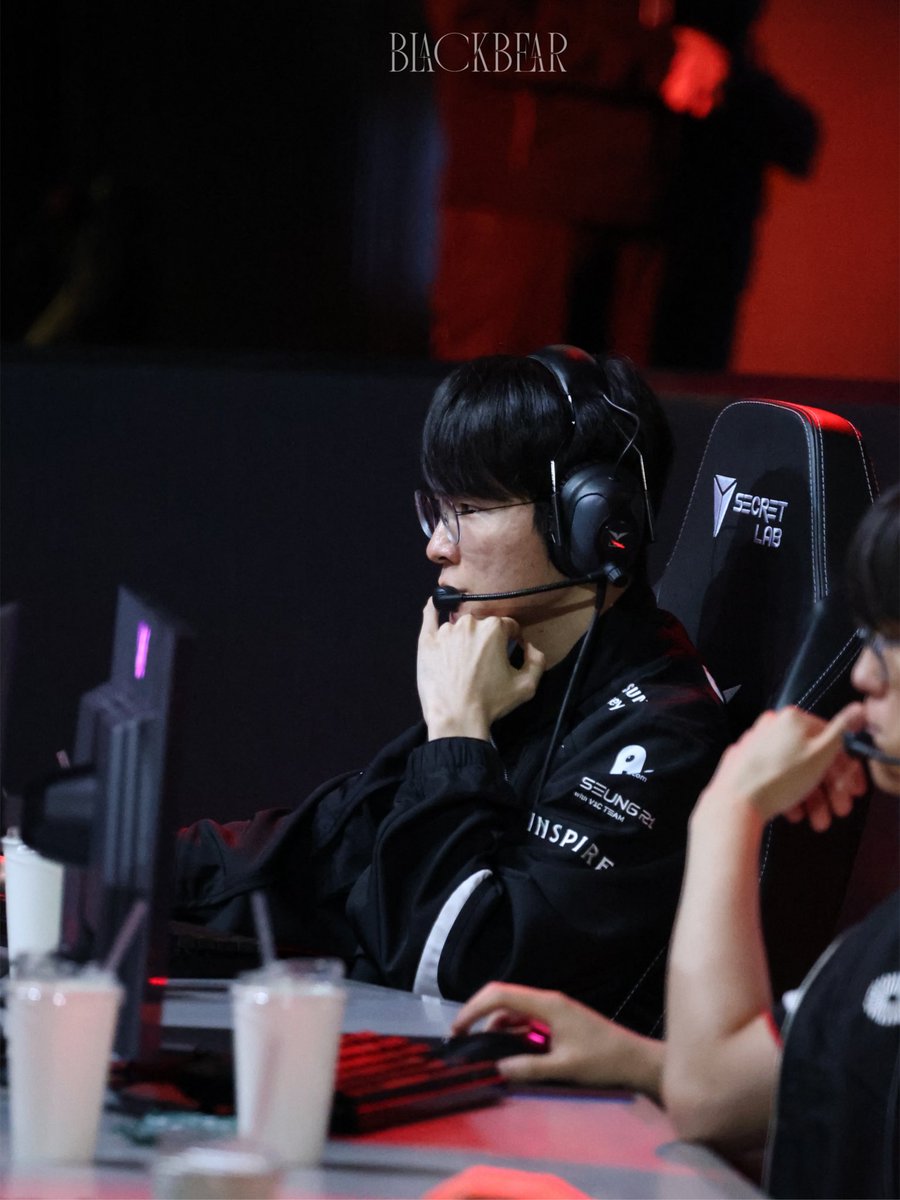Onerrrrr___'s tweet photo. 260530 | 𝙏1 𝙫𝙨 𝘽𝙁𝙓 𝙋𝙧𝙚𝙫𝙞𝙚𝙬

너무 이쁘다..✨

#Faker #페이커 #T1 https://t.co/vcuUO4cKj6