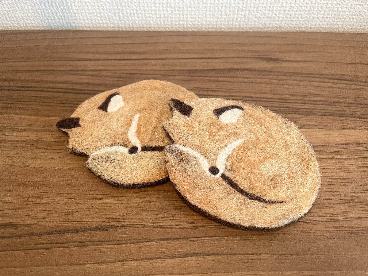 kemonomon's tweet photo. 手作りオオカミコースターの在庫を補充しました🐺キツネコースターも1セットあります🦊
↓↓いで屋にて↓↓
https://t.co/WU0xVSgCme

#いで屋クラフト https://t.co/hdqbx8jgBn
