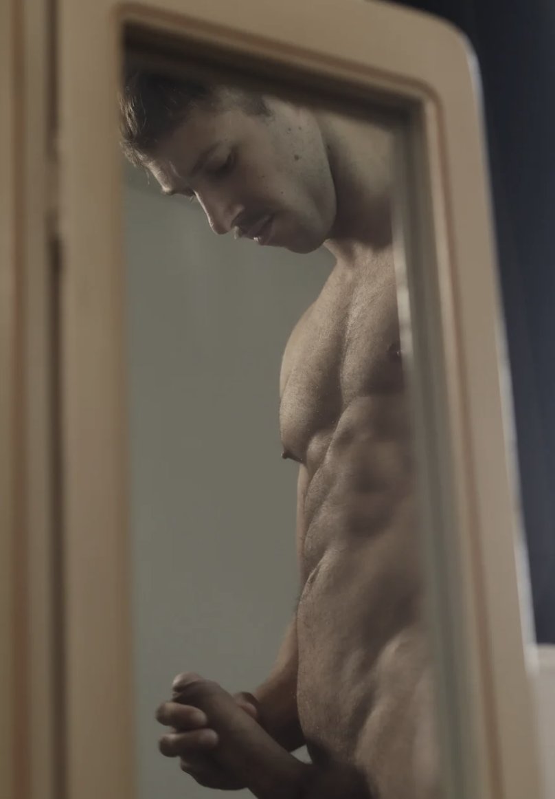 ArnoAntino's tweet photo. This is what I see when I look in the mirror..... show me what you see ;) https://t.co/ePTT3b6u1a