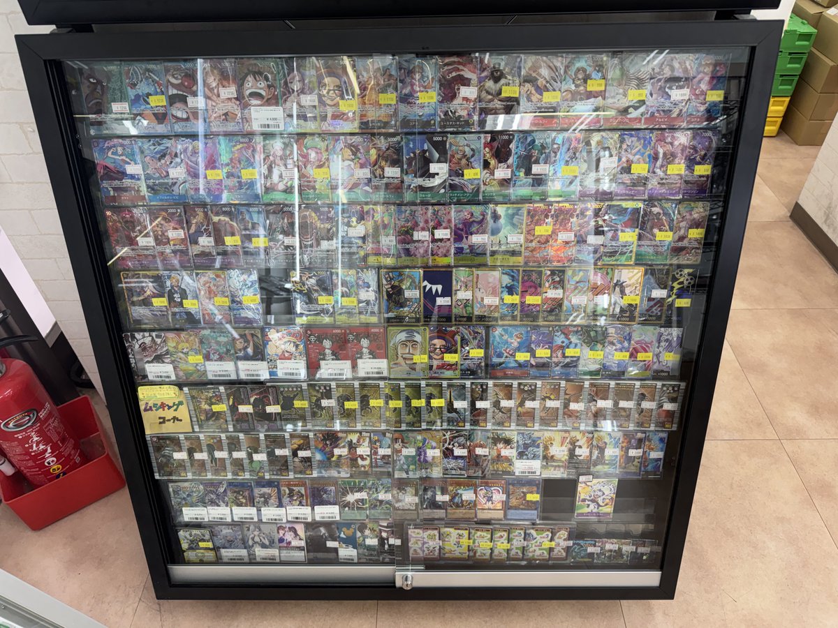 【PSA8】旧弾 まとめ売り ×8枚 入荷情報ℹ️ PSA8の旧裏わるいライチュウ入りました✨ ¥39,800 話題の