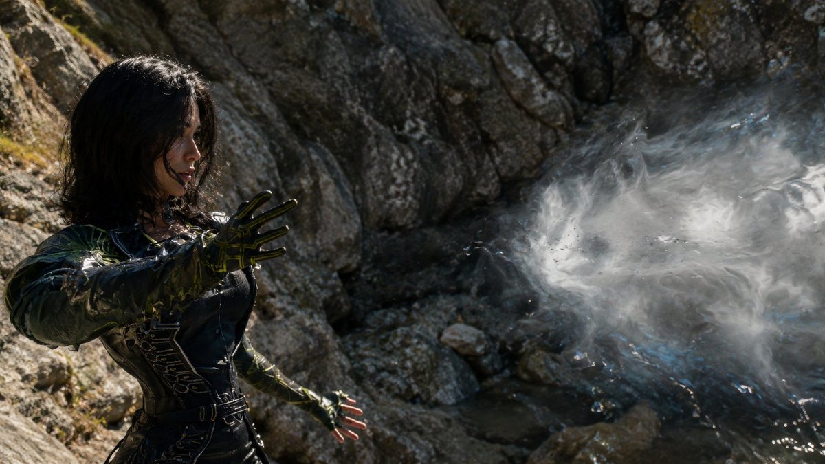 AwfullyAngel's tweet photo. Lune is possibly my favorite going into ACT 2. #expedition33 #xbox https://t.co/4rb2SWrA6K
