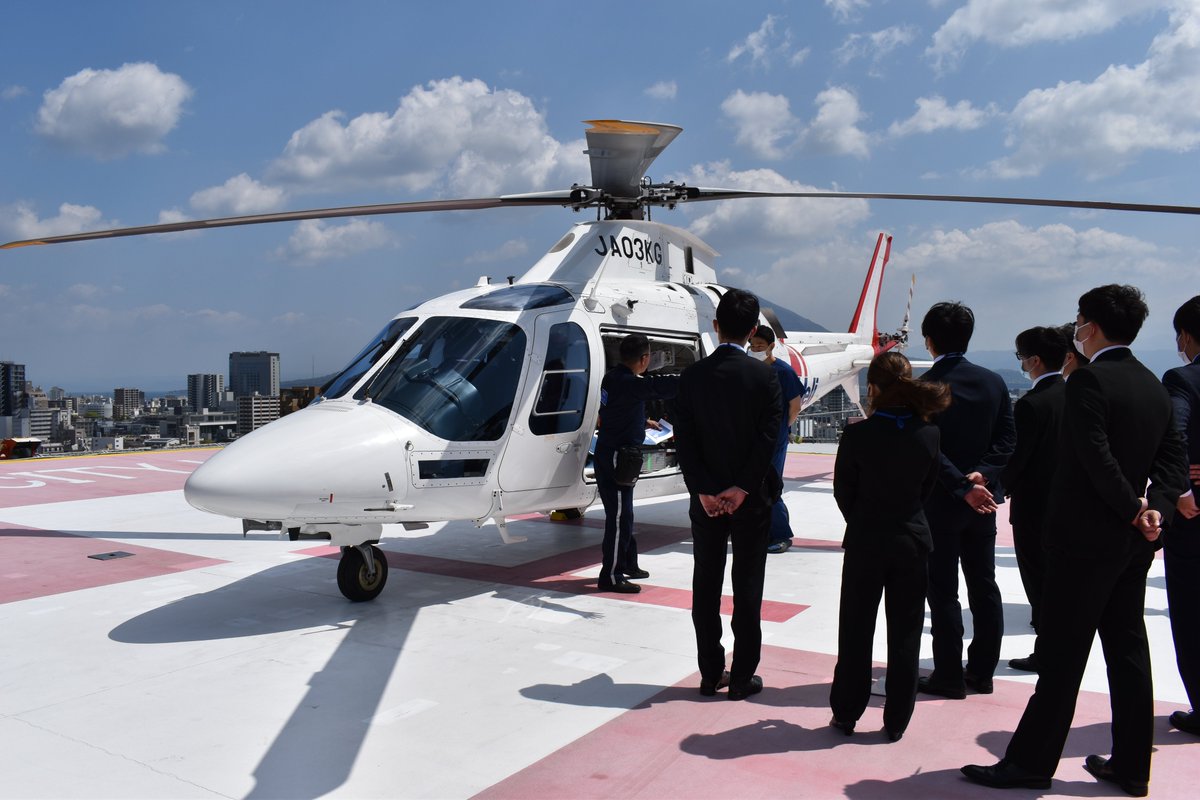 kch_saiyou's tweet photo. 【令和9年度採用　初期臨床研修医募集！】  
初期臨床研修医採用試験の申し込みを本日6月1日より開始しました！ 提出書類など詳しくはホームページをご覧ください！  たくさんのご応募お待ちしています！https://t.co/1DkNjh5Sw5 
#鹿児島 #市立病院 #採用 #募集 #研修医 #臨床研修医 https://t.co/AQSCjRY84S