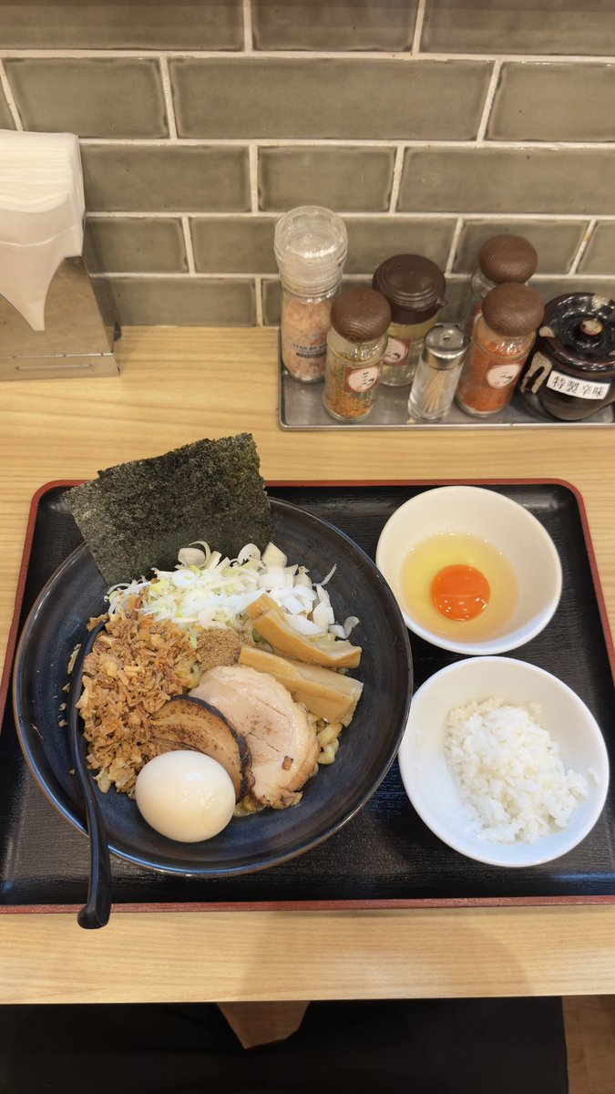 rb_33_26's tweet photo. @tukemendaiki 
麺がすごい太くてモチモチしてて美味しかった！🍜 https://t.co/afafK5nZpE