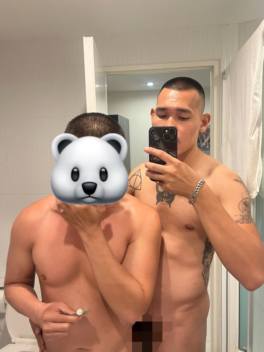 Film869's tweet photo. 🐻‍❄️🧊💦 https://t.co/YEnxsx5F3J