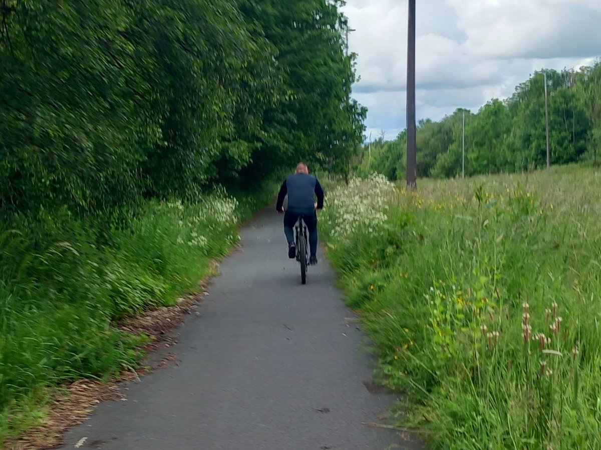 CAYMUSOCAUGHEY's tweet photo. @CAYMUSOCAUGHEY 🐦

Random Cyclist 

#Random #Bike #Bikes #Cyclists #Cyclist #Biking #Cycling #Cycle #Footpath #LittleThingsMatter #Bicycle #Bicycles https://t.co/V0ISQbTrvb
