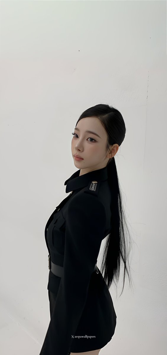 aespawalIpapers's tweet photo. ˚⊹♡₊ ┃ aespa #karina wallpapers (4K) https://t.co/5WBvsfz04F