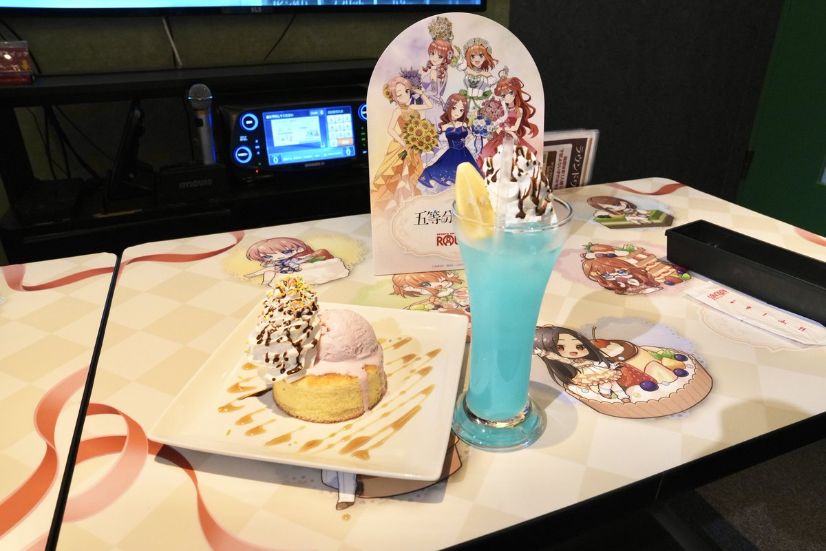 _02Michael's tweet photo. 良かったですね👏

有線?!
三玖が珍しくヘッドホンしとらん🎧´‐

#五等分の花嫁 https://t.co/2XoGe9c1HU