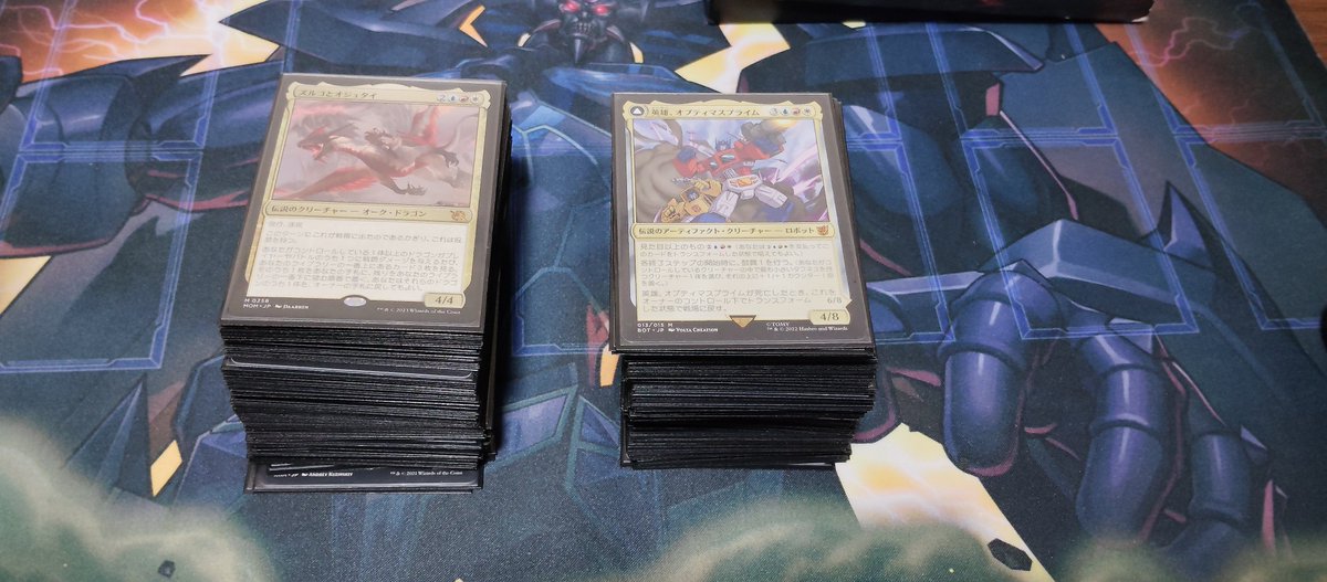 eternalshact's tweet photo. 週末は楽しかった〜！
昨日遊ぶ用にブラ2のオプティマスプライム組んだ時に、候補に出して余ったカード群が左なんですが、低ブラケット程、使いたいカード多すぎてデッキ組むの時間かかりません？
1戦の長さがしんどいのがあって高ブラでばっか遊んでしまうけど、デッキのこだわりは多分ブラ2が一番！ https://t.co/5wlOekN3cP