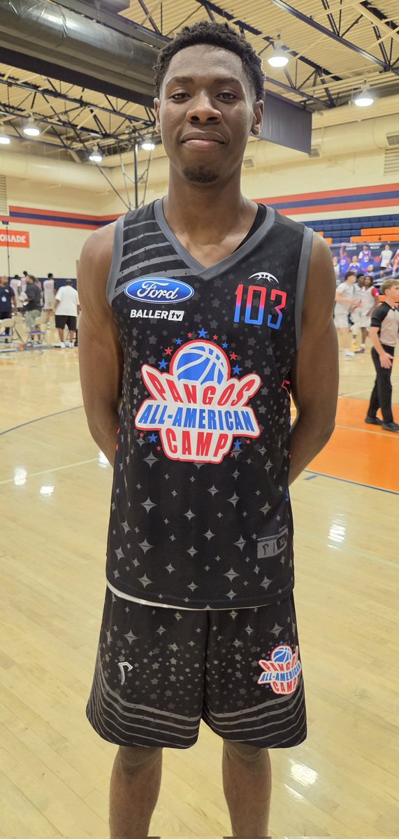 trigonis30's tweet photo. 2026 @PangosAACamp Notes: 6-11 2027 Lewis Uvwo (Prolific Prep/FL). Active, long and premier rim-protector has one of the highest upsides in his class. Efficient 10 pts (5/6 FG) &amp; 6 rebs in a winning effort tonite @NBNMagazine https://t.co/6f1vtIhEd4