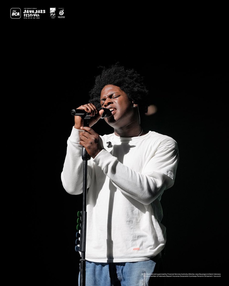 JavaJazzFest's tweet photo. Jakarta, we are so lucky to witness Daniel Caesar not only as an exceptional singer, but also a great cameraman 🤩🤩

#JavaJazzFest2026 #JJF2026 #JavaJazzFestival2026 #myBCAJavaJazzFest https://t.co/80f14VeJvT