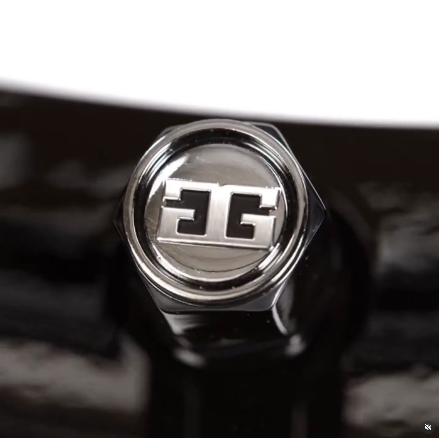gottliebjapan's tweet photo. GOTTLIEB X10 EVO|YOUTUBE MOVIE
SUVにも対応する高荷重設計を採用し、
スタイリングだけでなく実用性・耐久性も高次元で両立
https://t.co/029FIni9Be
#GOTTLIEB #GOTTLIEBWHEELS #MercedesBenz #AMG #FlowForged #W223 #GLE #GLS #Gclass #CLS #メルセデスベンツ #ゴットリープ #鍛造ホイール https://t.co/2dZLYRJXM9