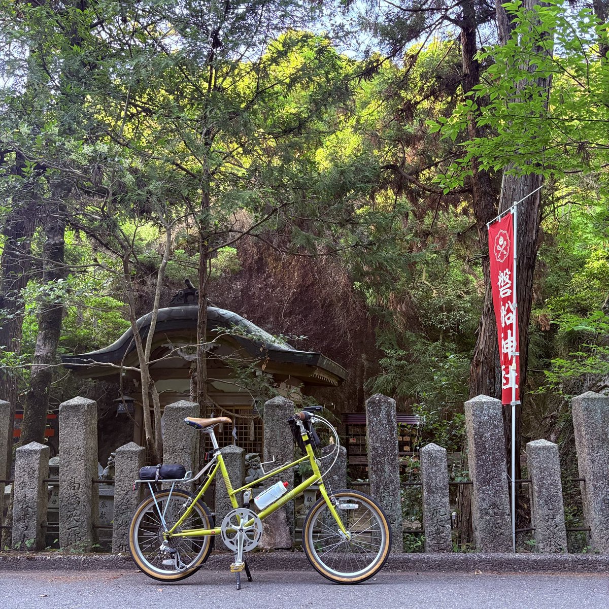 captainTCR1's tweet photo. 5月のまとめ。
超久々に500kmを超えた。

月初にある程度距離を走れると、
後半までモチベーション続くかな。
わりと天候にも恵まれた。

月曜〜木曜に乗ってないので、
定時後トレーニングもしなきゃ。 https://t.co/PViksa7Btq