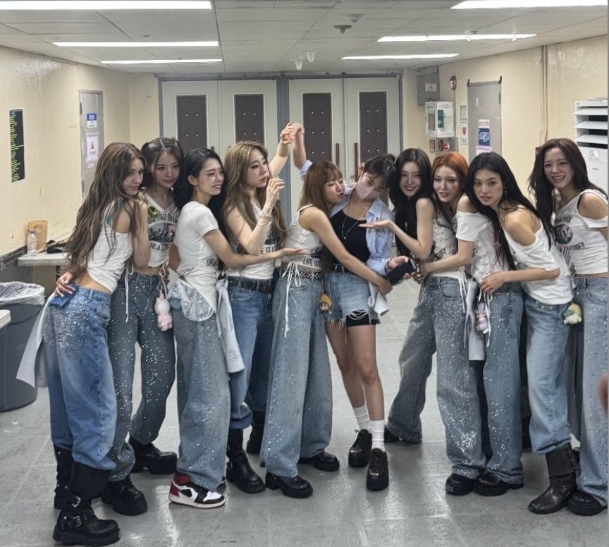 twodaeng tweet media