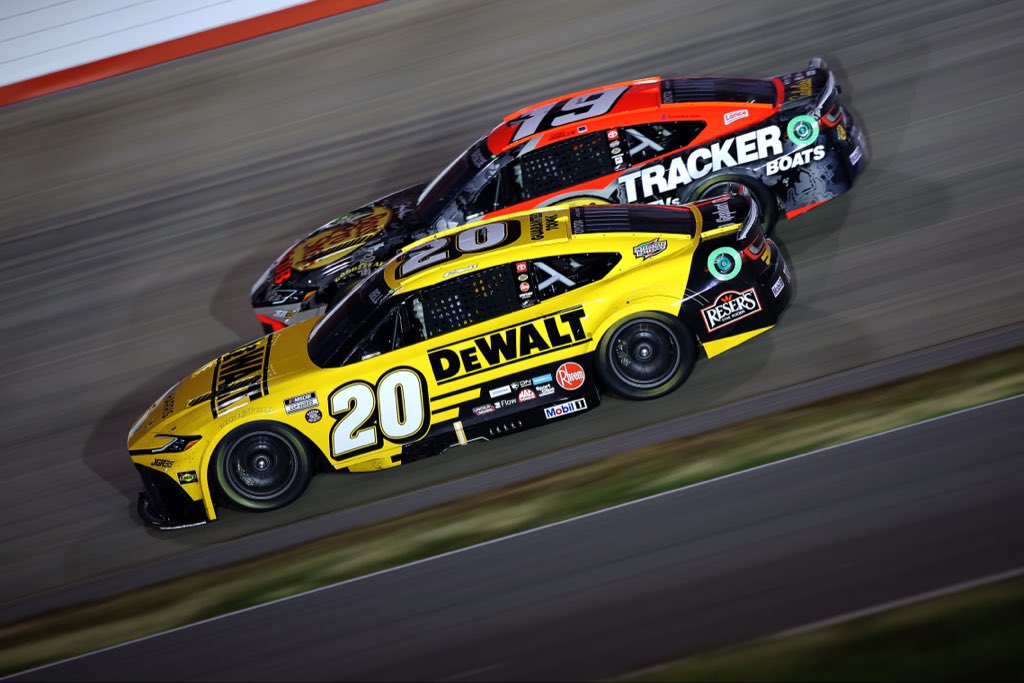 JoeGibbsRacing's tweet photo. Race results from @NashvilleSuperS 

P1 - @dennyhamlin 
P2 - @CBellRacing 
P3 -@chasebriscoe 
P13 - @TyGibbs 

#TeamToyota https://t.co/zUyat8VQht