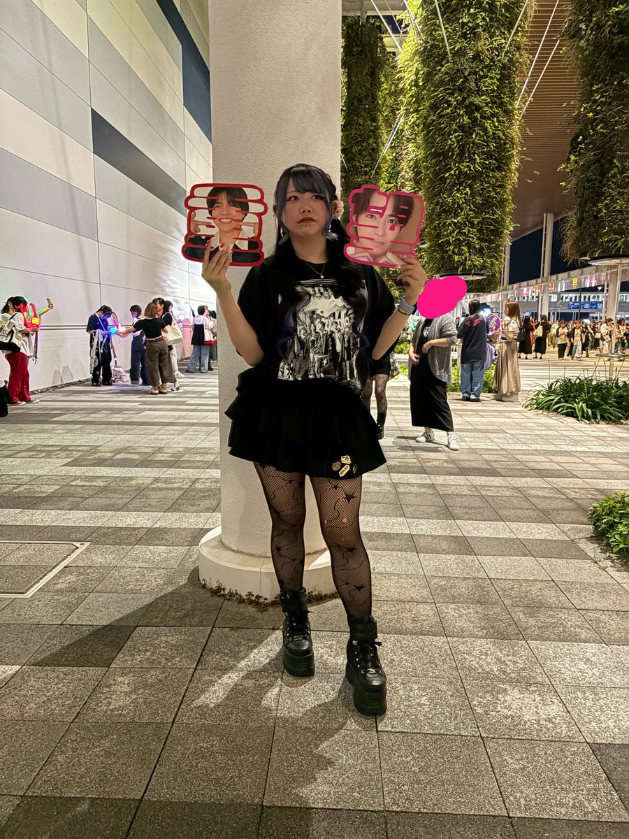 west_aaa7's tweet photo. 愛知 5/29夜
        5/30夜参戦！！！
1日目はトロッコ近くの席
ほんとすぐそこまで��た！！！
最高すぎた(´；ω；｀)

2日目はセンステ近く
driftすぐそこで見れたのは最高でした
右側だったからこたしげ多めに摂取できて
神すぎた😇✨💕

1年ぶりライブ
やっぱWEST.最高でした

#唯一無二 https://t.co/mHd0Ef7Al7