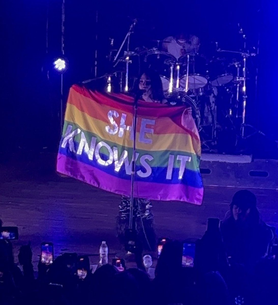cagesvinyl's tweet photo. 🏳️‍🌈 https://t.co/XnjUXW3xWR