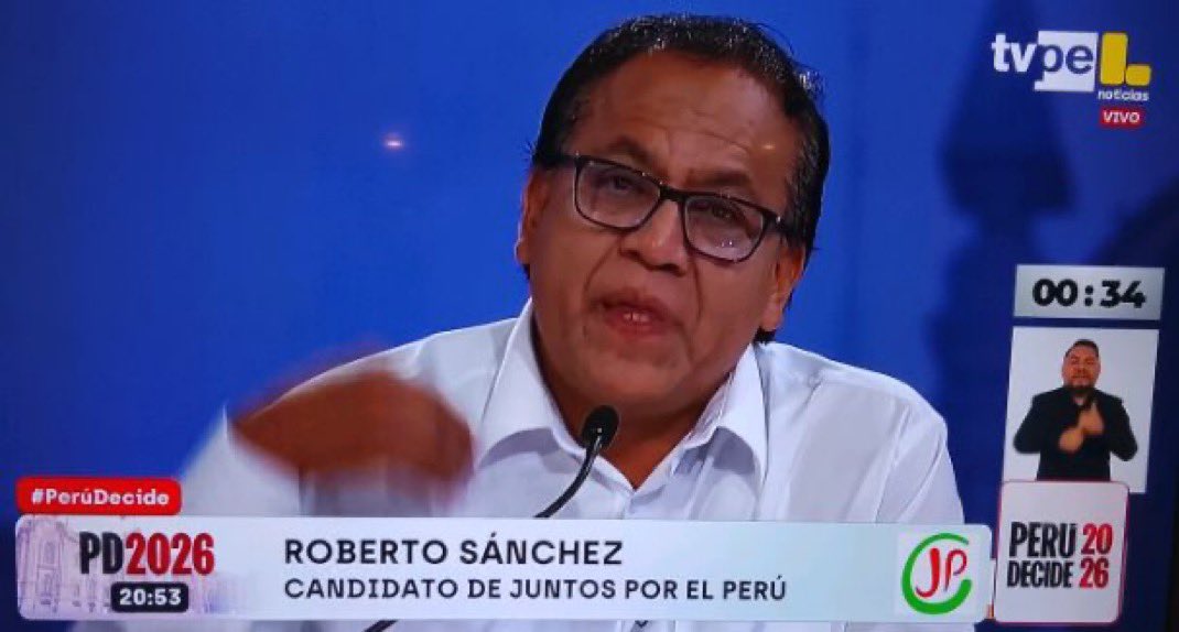 OttoGuibovich's tweet photo. Antauro Humala es la sombra del congresista Sánchez. En el debate fue incapaz de deslindar con contundencia del asesino de policías. Imaginemos a este individuo como jefe supremo de la @PoliciaPeru y de las FFAA. Eso nunca. Votemos por el Perú 🇵🇪 https://t.co/ChUxKxcmKG