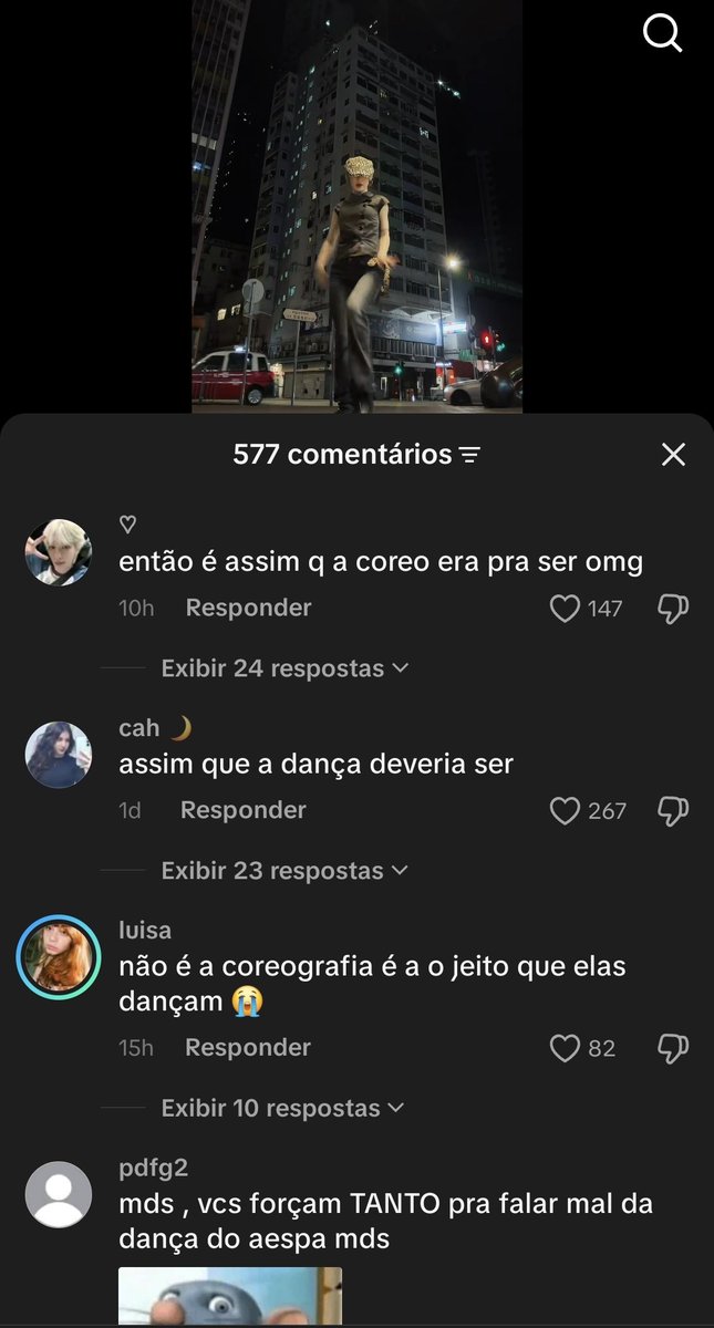 aEssdcc's tweet photo. como não tem o que reclamar do mv nem do álbum Lemonade, agora vão falar da dança delas kkkk. vocês se passam demais, pqp https://t.co/Q2KkO0Opri
