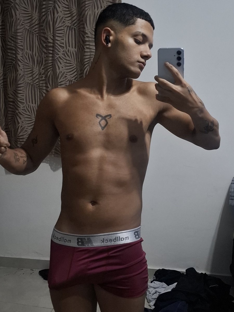 soysolanoo's tweet photo. Boa noite🫶 https://t.co/EM08jx3Cmh