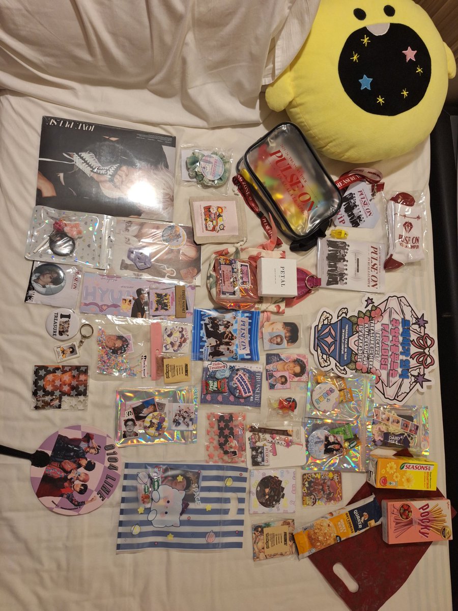 naeunadora's tweet photo. A very kamsahamnida to @misodeepeony @rosyatelaejc @canahhh @tulippuff @nynisshs @haziraaqilah @wolfpywoo @teamor7chill @yrsyasahi @areimeee @potatochipss97 for cute n pretty freebies🧚‍♀️💙

* I apologize to anyone who owns freebies for not tagging, bcuz I couldnt find ur usrn🥲 https://t.co/Fmwhw6o8YW