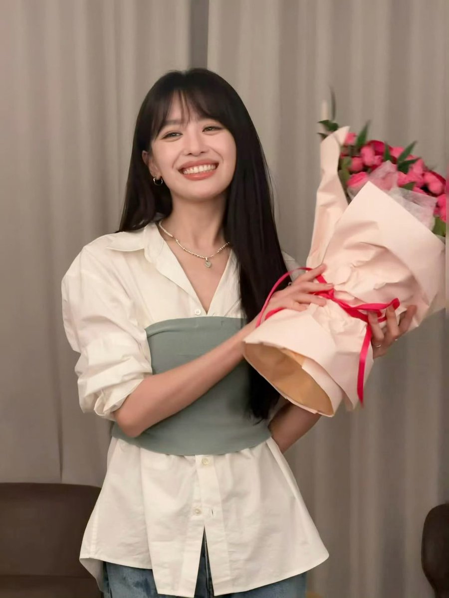 iliveinyourtime's tweet photo. 260601 𖥻 Luo Qiuyun weibo update for I Live in Your Time

#LUOQIUYUN #罗秋韵 #ILiveInYourTime #想把你和时间藏起来 https://t.co/AcGpf497vt