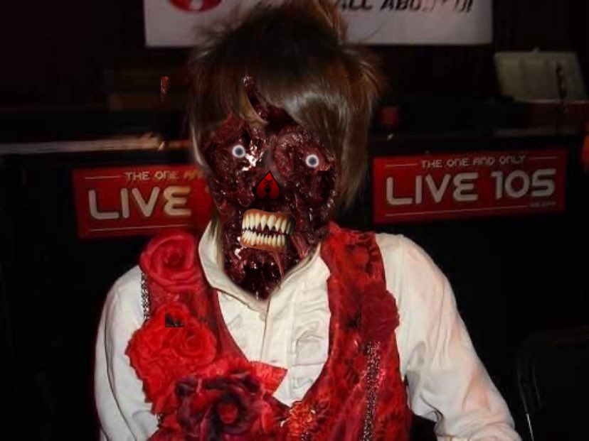 Ryan Ross Toothy Hole tweet media