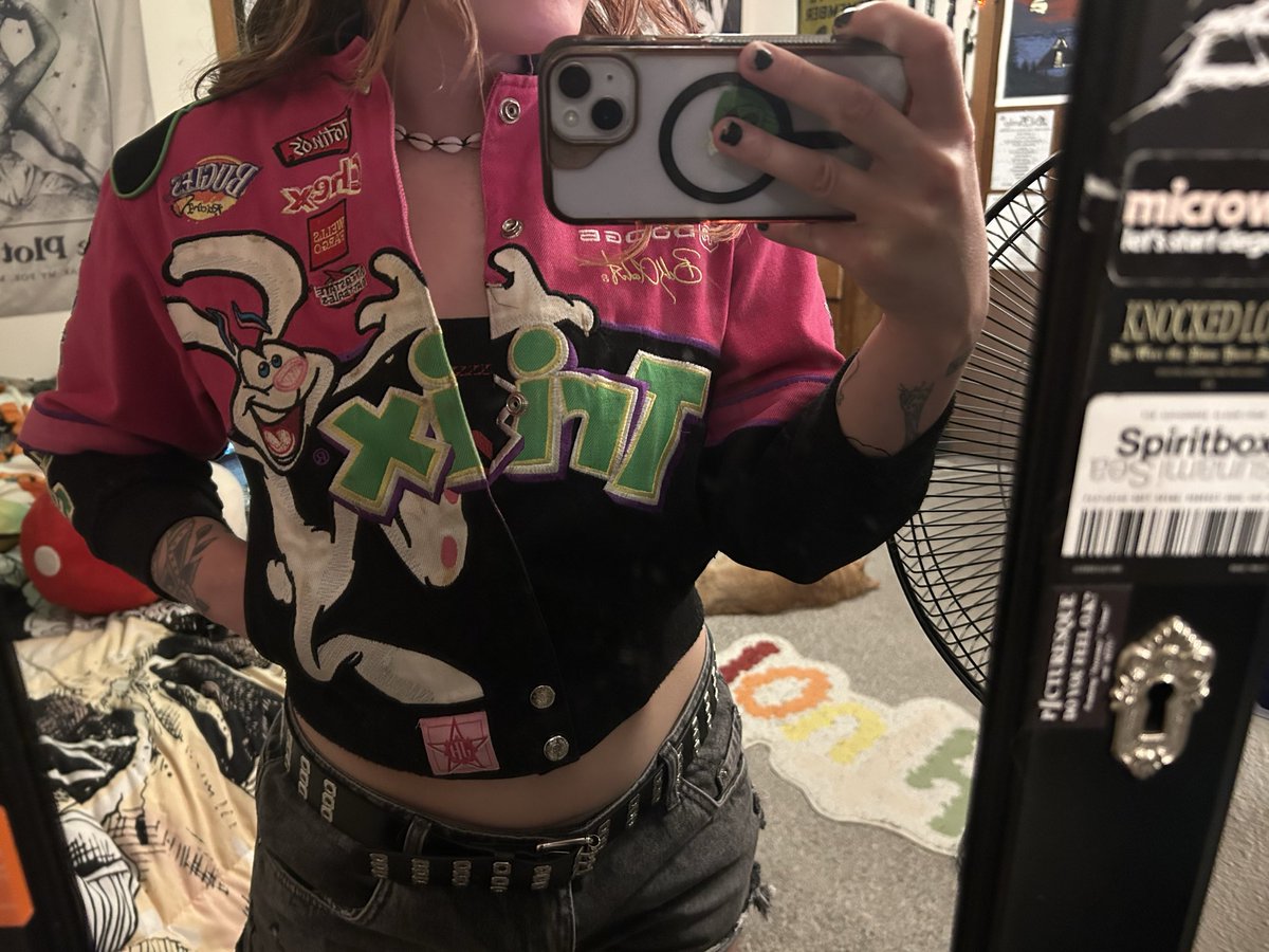 ghost_coochie's tweet photo. My dad got this jacket at a race in 2008(?) im going to the race in Michigan, do we think it’s a look or no? Obviously my arms grew a little bit but I still feel like it’s a cute fit #nascartwt https://t.co/8H1GYN5y7X