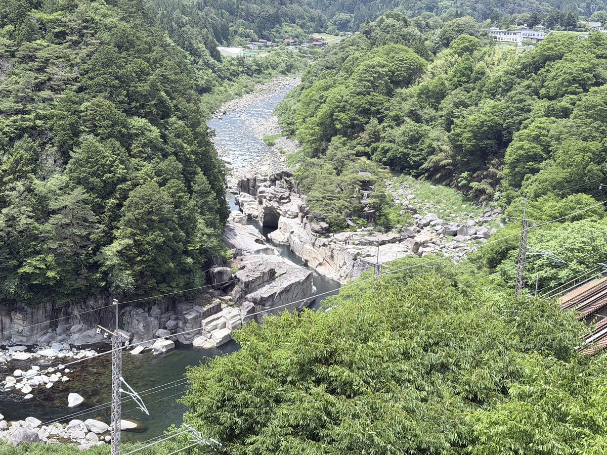 TakashiKoma2's tweet photo. 皆さん長野県木曽（上松町）の「寝覚めの床」知ってますか❓
浦島太郎が玉手箱を開けた場所って言われている場所です‼️
ここにLRTKを使って座標を落としたのは僕が世界初だという事で良いですよね🌎
#LRTK https://t.co/8LbiHEX2pK