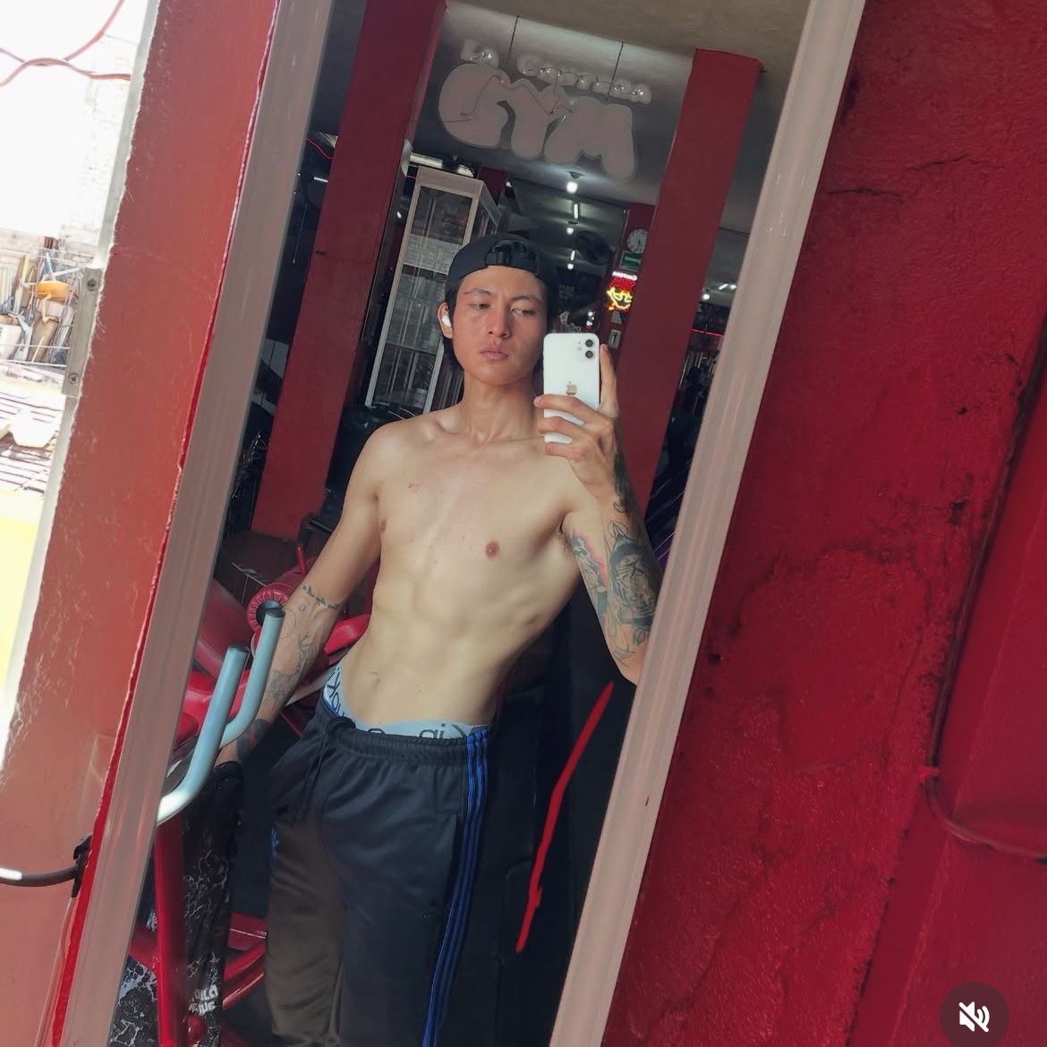 _polanco0110's tweet photo. 20kg atrás…🥲

#fypシ゚ #gymbuddy https://t.co/mbnRpUMiwJ