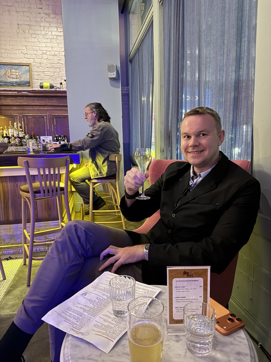 skyzer4ever's tweet photo. Hello I am Artur, I came to San Francisco in Loro Piana to build in public https://t.co/tmC7BJNbR6